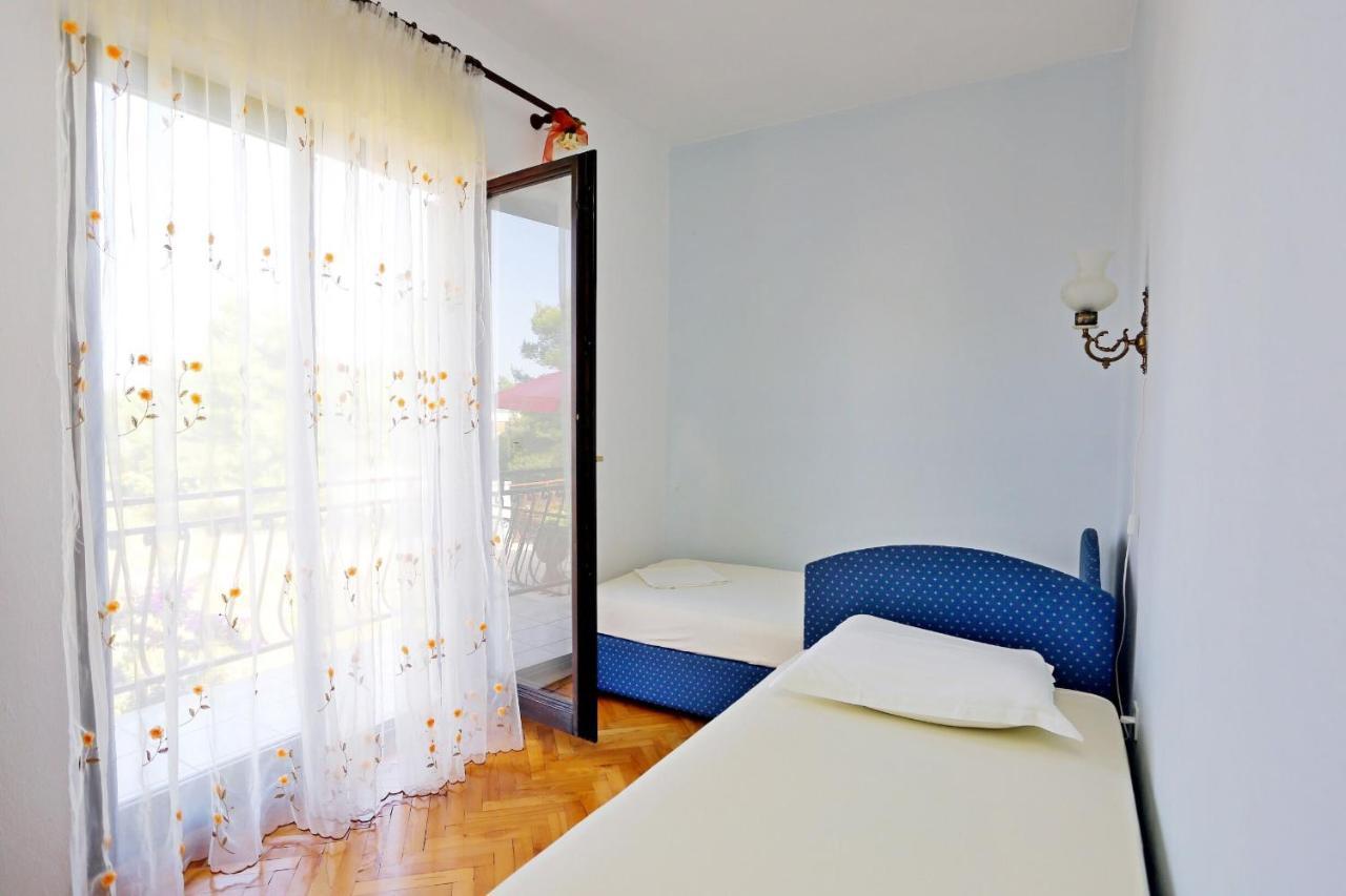 Apartments Dvornik Mirca  Exterior photo